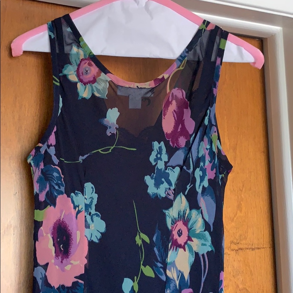 Floral designed thick strap dress - Picture 5 of 6